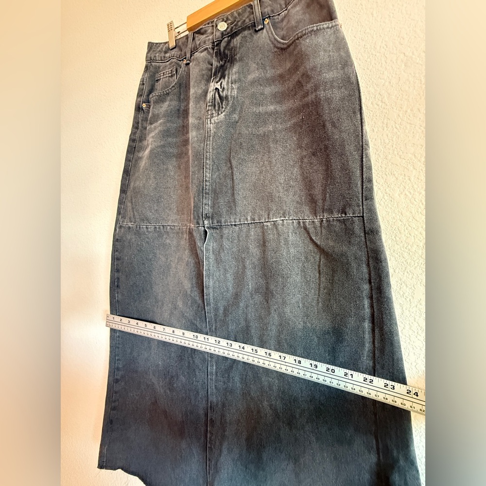 🖤 Vintage-Inspired Grey Denim Maxi Skirt – Size Large – Preloved Charm 🖤 - Picture 13 of 16